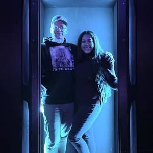 Meet your Posher, Desiree